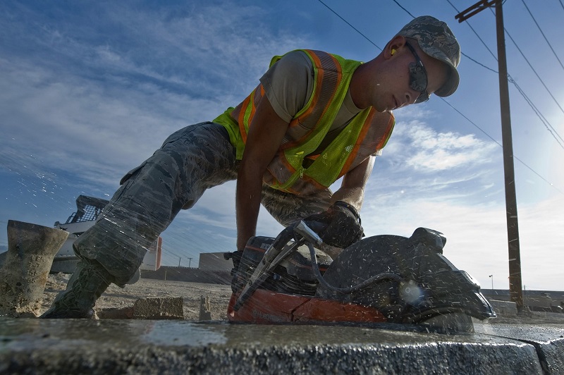 husqvarna concrete saw